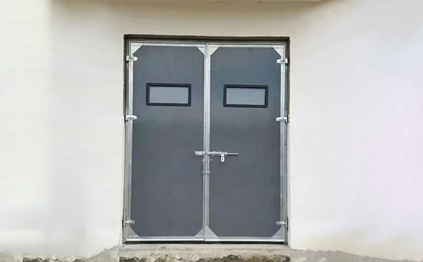 叶城工业门在高温作业区域的运行表现